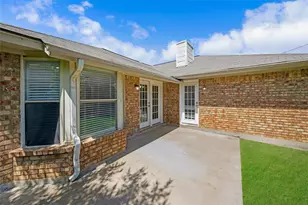 810 Castleview Dr, Arlington, TX 76001 - Photo 25