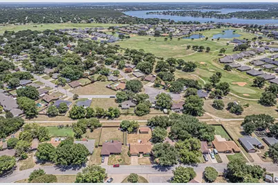 1015 Meadowlark Lane, Granbury, TX 76048 - Photo 37