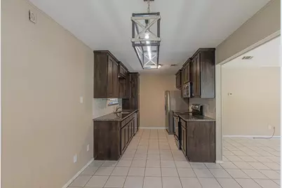 1015 Meadowlark Lane, Granbury, TX 76048 - Photo 9