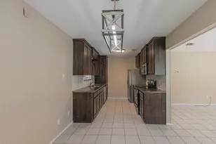 1015 Meadowlark Ln, Granbury, TX 76048 - Photo 9