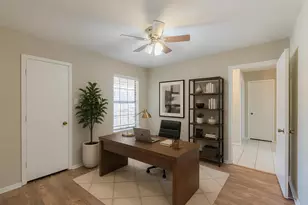 1015 Meadowlark Ln, Granbury, TX 76048 - Photo 15