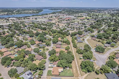 1015 Meadowlark Lane, Granbury, TX 76048 - Photo 33