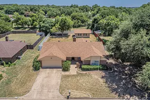 1015 Meadowlark Ln, Granbury, TX 76048 - Photo 1