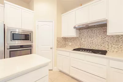 709 Llano Falls Drive, McKinney, TX 75071 - Photo 5