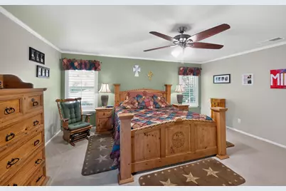 623 S Harbor Court, Granbury, TX 76048 - Photo 17