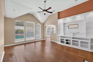 713 Mockingbird Ct, Crowley, TX 76036 - Photo 11