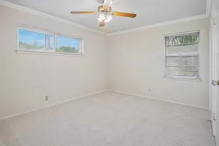 902 N Lindale Ln, Richardson, TX 75080 - Photo 13
