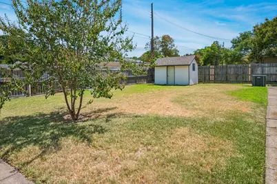 902 N Lindale Lane, Richardson, TX 75080 - Photo 25