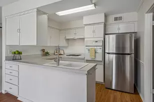 902 N Lindale Ln, Richardson, TX 75080 - Photo 11