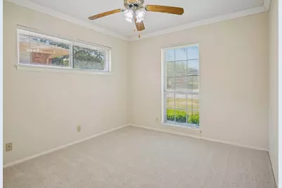 902 N Lindale Lane, Richardson, TX 75080 - Photo 19