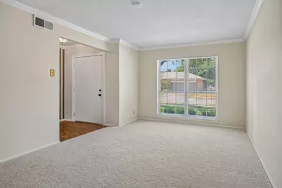 902 N Lindale Lane, Richardson, TX 75080 - Photo 3