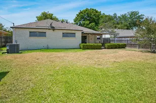 902 N Lindale Ln, Richardson, TX 75080 - Photo 21