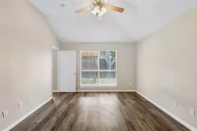2012 Lake Pointe Drive, Little Elm, TX 75068 - Photo 9