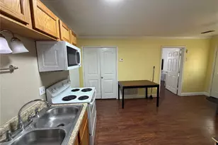 979 W Pecan St, Stephenville, TX 76401 - Photo 19
