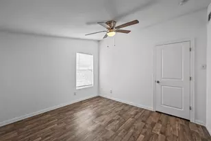 708 W Day St, Denison, TX 75020 - Photo 13