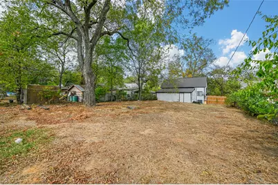 708 W Day Street, Denison, TX 75020 - Photo 17