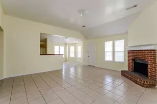 1015 Balkan Dr, Lancaster, TX 75134 - Photo 5