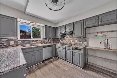 3813 Lynbrook Lane, Arlington, TX 76015 - Photo 7