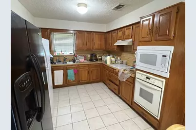 1611 Steenson Drive, Carrollton, TX 75007 - Photo 5