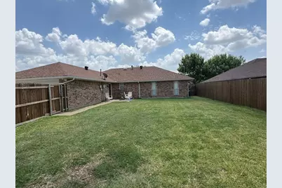 1611 Steenson Drive, Carrollton, TX 75007 - Photo 17