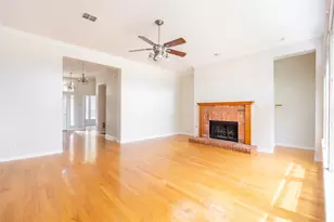 11301 New Orleans Dr, Frisco, TX 75035 - Photo 3