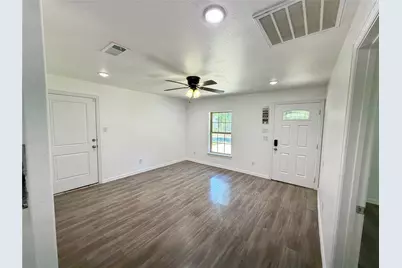 105 W Damon Street, Terrell, TX 75160 - Photo 9