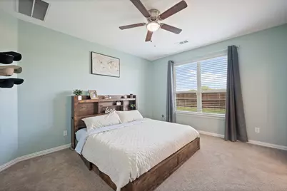312 Marble Creek Drive, Fort Worth, TX 76131 - Photo 15