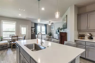 513 Hogan Drive, Denton, TX 76210 - Photo 5