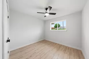 3842 Soft Wind Dr, Dallas, TX 75241 - Photo 19