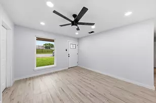 3842 Soft Wind Dr, Dallas, TX 75241 - Photo 3