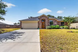 2807 River Ridge Ct, Granbury, TX 76048 - Photo 3