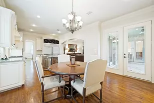4106 Lively Ln, Dallas, TX 75220 - Photo 13