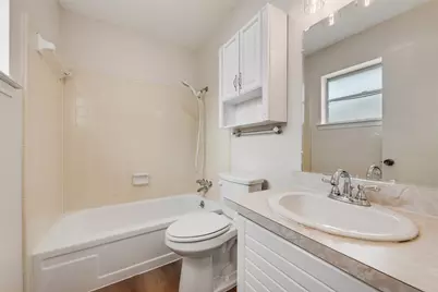 2132 Meandering Drive, Irving, TX 75060 - Photo 11
