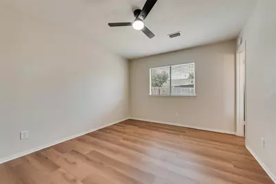 2132 Meandering Drive, Irving, TX 75060 - Photo 9