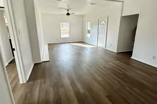 400 S 4th St, Bonham, TX 75418 - Photo 15