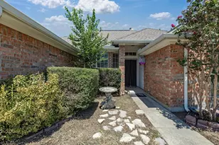 2532 John Dr, Denton, TX 76207 - Photo 3