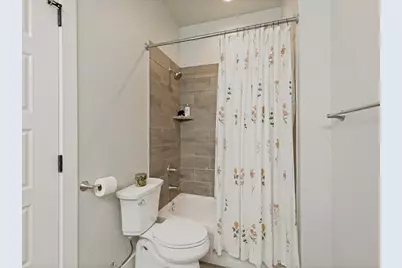 310 Oakwood Avenue, Jacksboro, TX 76458 - Photo 15