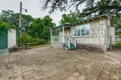 1901 Bluebird Avenue, Fort Worth, TX 76111 - Photo 25