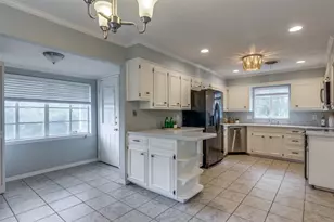 1901 Bluebird Ave, Fort Worth, TX 76111 - Photo 9