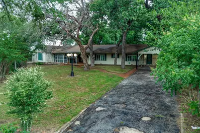 1901 Bluebird Avenue, Fort Worth, TX 76111 - Photo 21