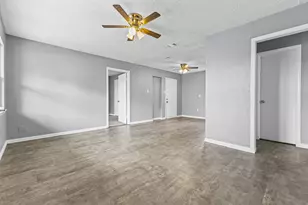 116 Highland Dr, Ennis, TX 75119 - Photo 3