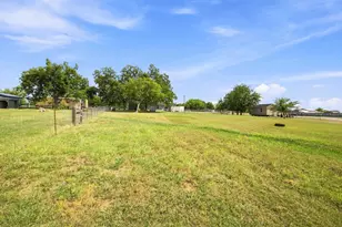 1937 Co Rd 141, Kaufman, TX 75142 - Photo 37