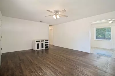 203 W College Street, Whitewright, TX 75491 - Photo 5