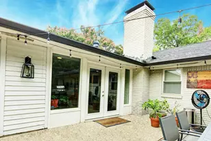 3230 Camelot Dr, Dallas, TX 75229 - Photo 23