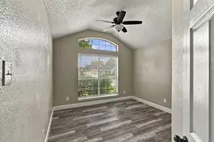 1107 Chancellorsville Pkwy, Grand Prairie, TX 75052 - Photo 23