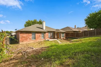 1107 Chancellorsville Parkway, Grand Prairie, TX 75052 - Photo 27
