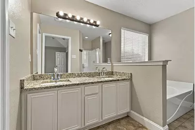 1107 Chancellorsville Parkway, Grand Prairie, TX 75052 - Photo 17