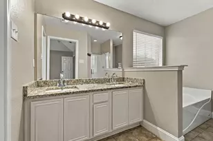 1107 Chancellorsville Pkwy, Grand Prairie, TX 75052 - Photo 17
