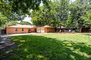 124 Martin Dr, Lancaster, TX 75146 - Photo 5