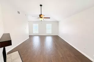 2317 Aquaduct Dr, Bedford, TX 76022 - Photo 5